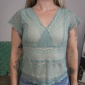 The Limited Y2k Lace Top Size Medium